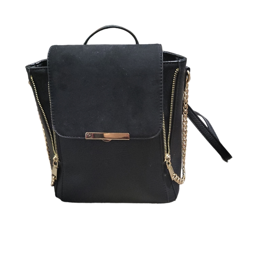 EUC Call Ot Spring women's black backpack, shoulder/crossbody bag, gold chain